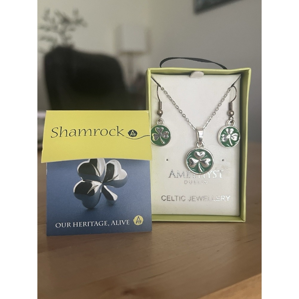 Amethyst Dublin | Silver Plated Pendant In Shamrock Design Necklace Earrings Set